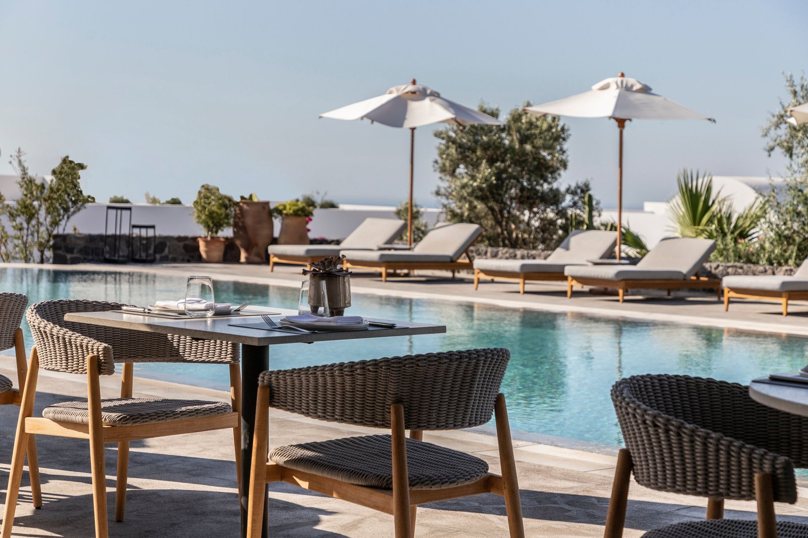 Vedema, a Luxury Collection Resort, Santorini, pergola restaurant