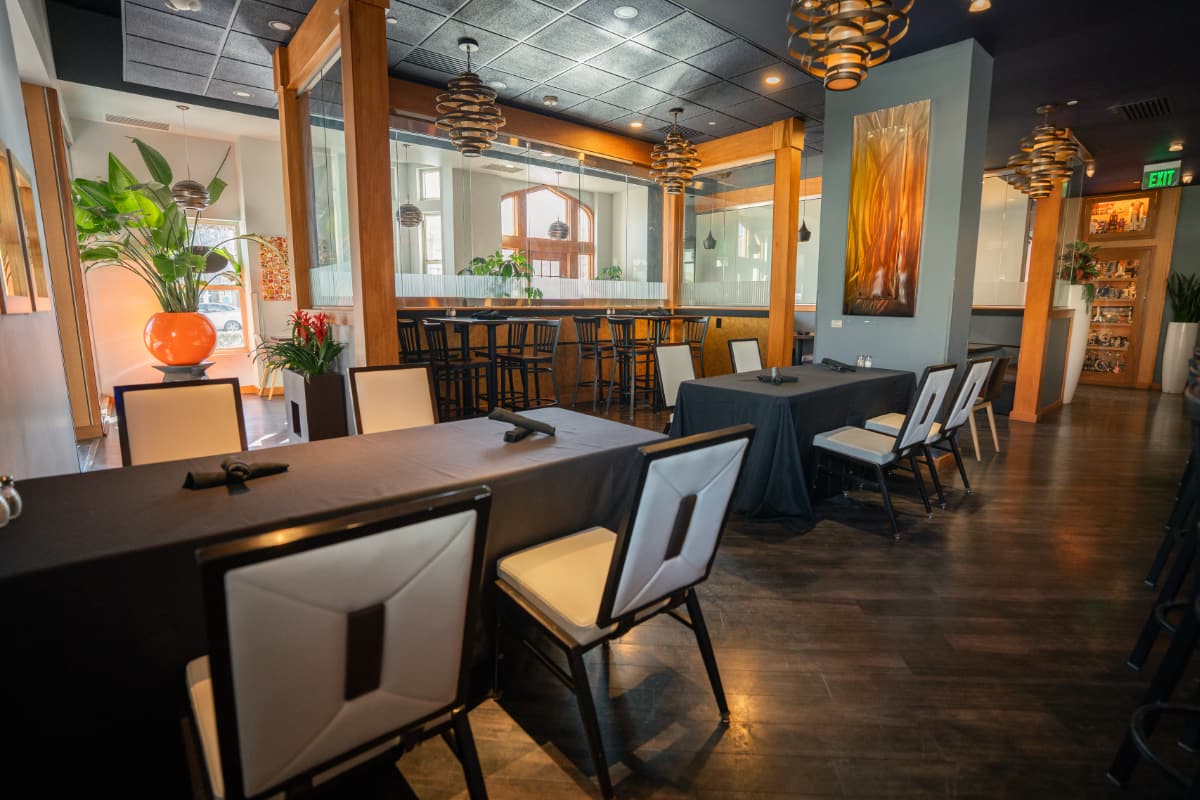 Moonrise Hotel, at the table