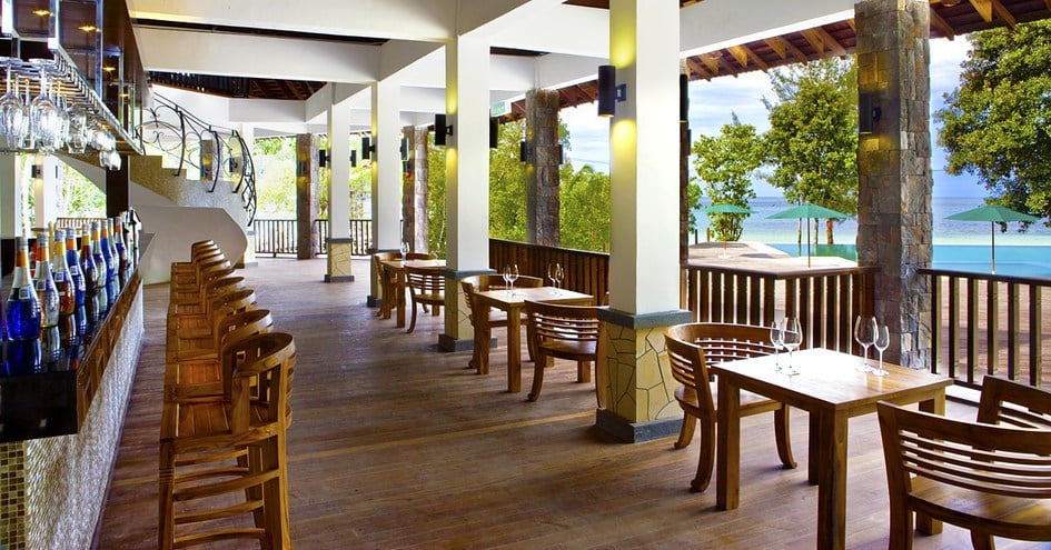 Bungaraya Island Resort, at the table