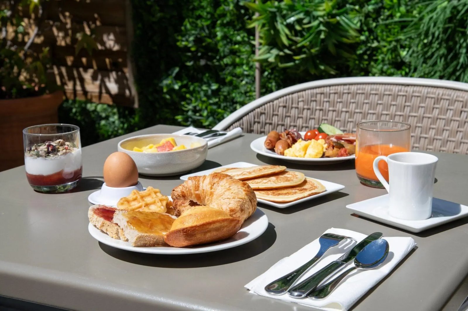 Boutique Hôtel Cézanne, the cézanne breakfast room