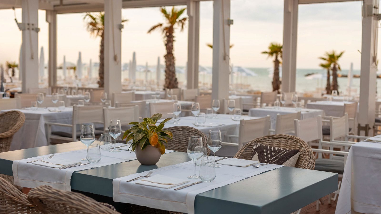 Excelsior Hotel, Spa, & Beach