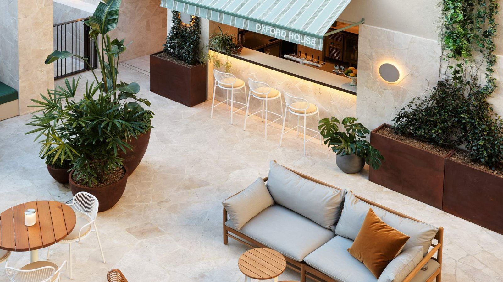 Oxford House Paddington — vibe
