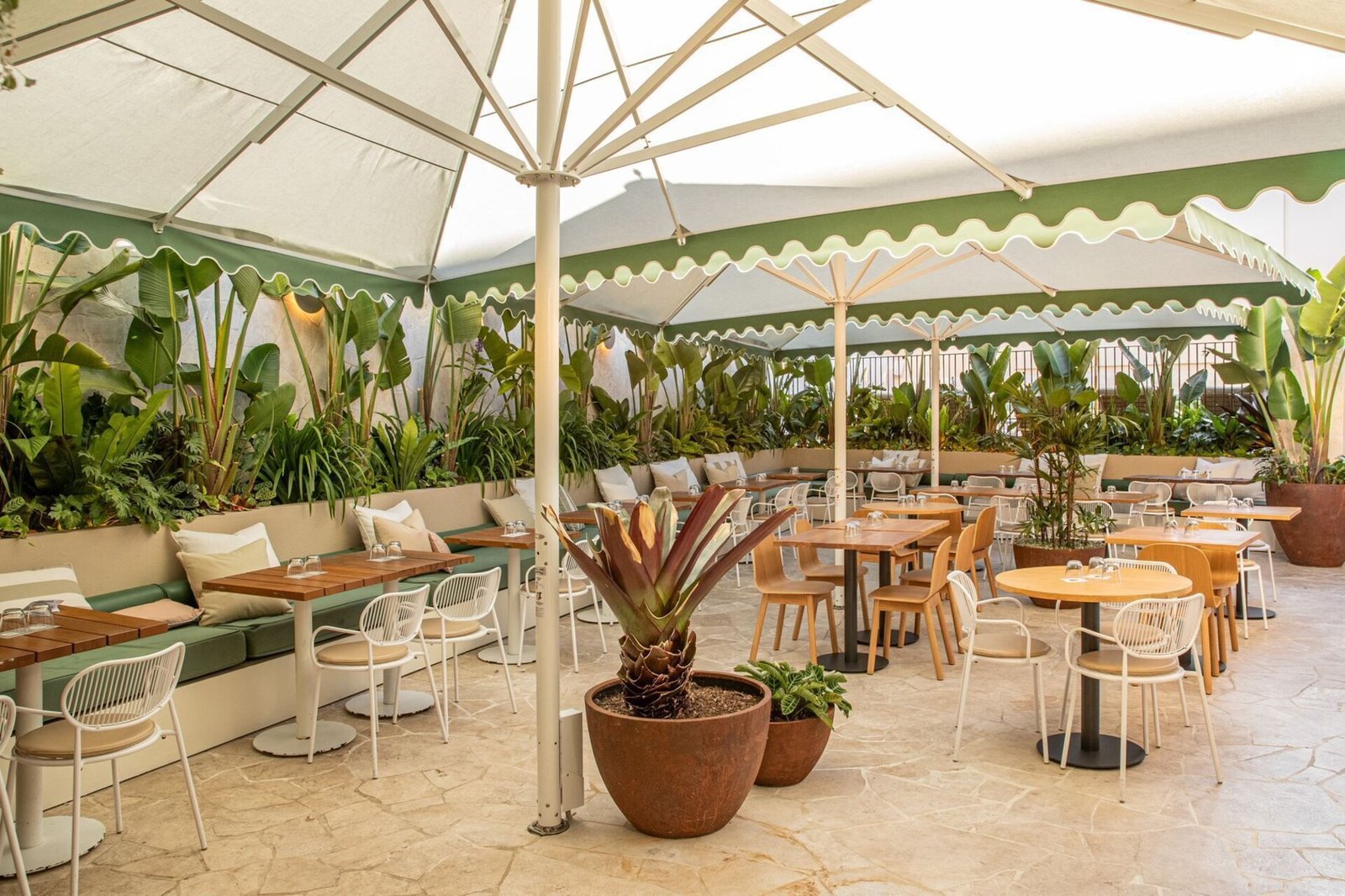 Oxford House Paddington — eat & drink