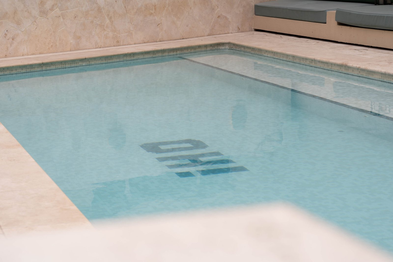 Oxford House Paddington, the pool