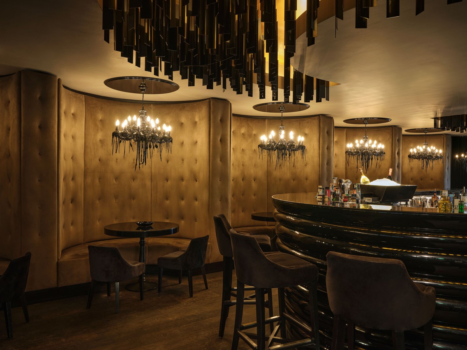 Roomers Frankfurt Central, Autograph Collection, roomers bar