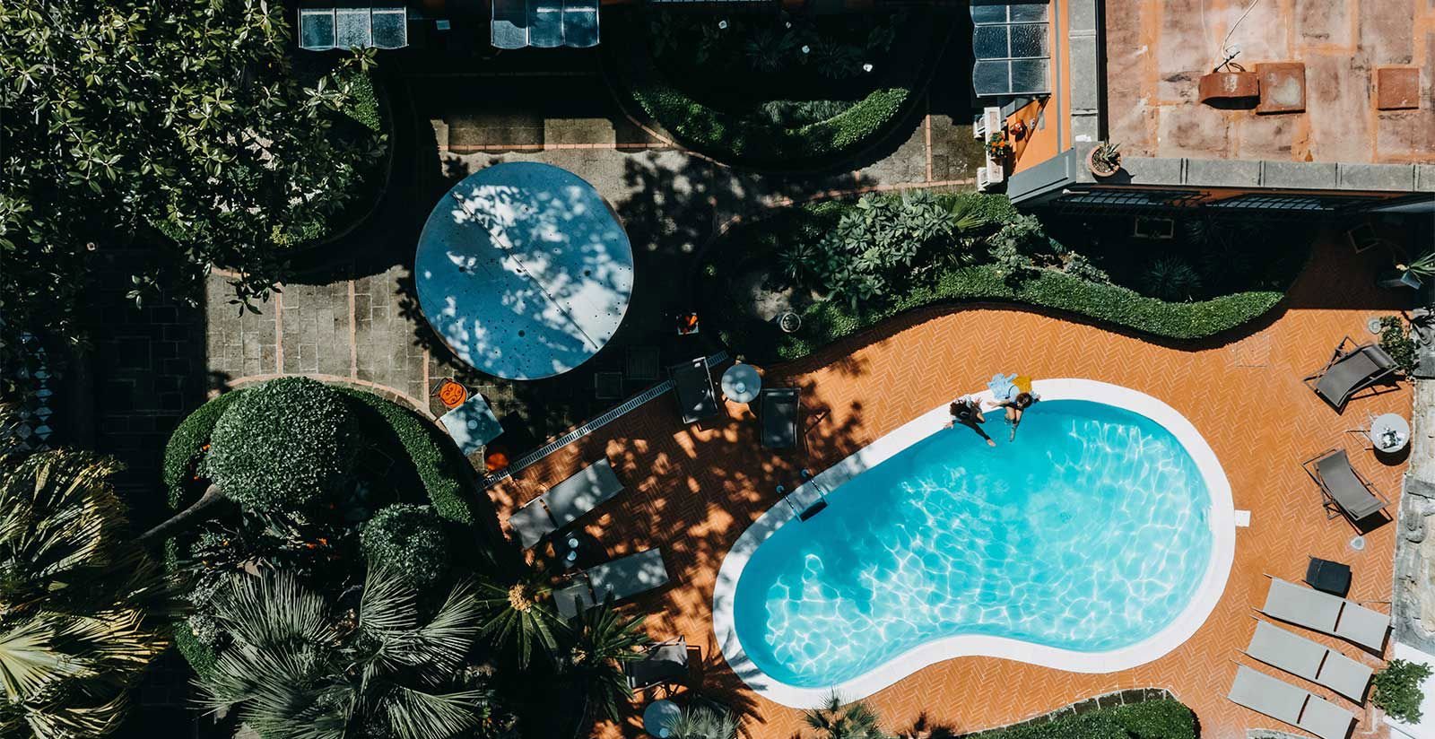 Costantinopoli 104, the pool