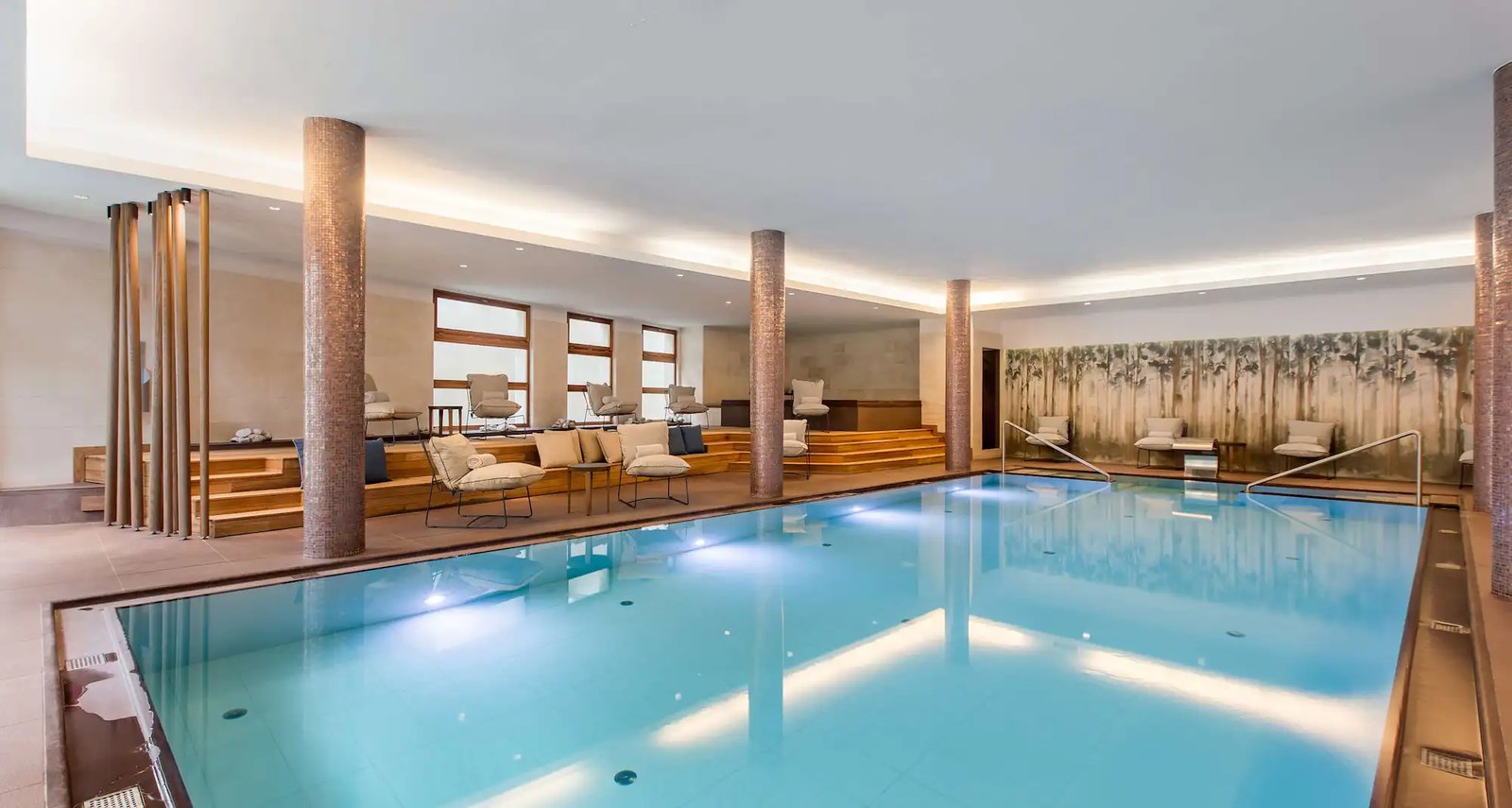 Grand Hotel Savoia Cortina d’Ampezzo, A Radisson Collection Hotel, the pool