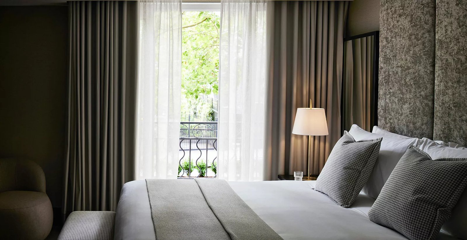 The Lyall Hotel — vibe