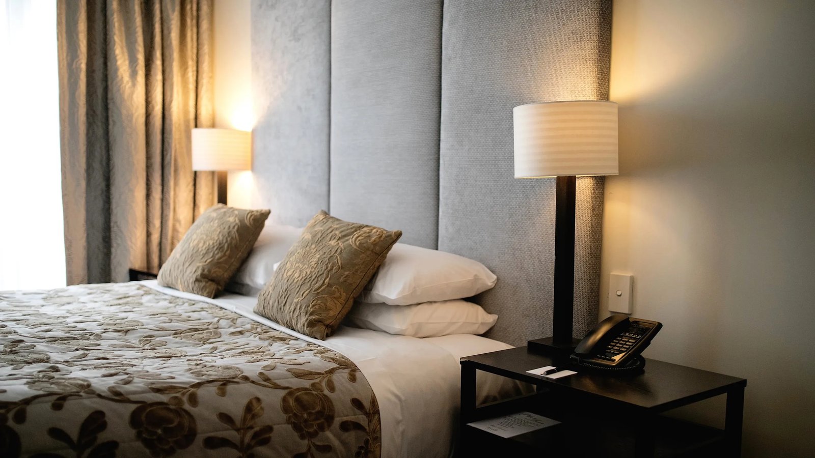The Lyall Hotel — rooms