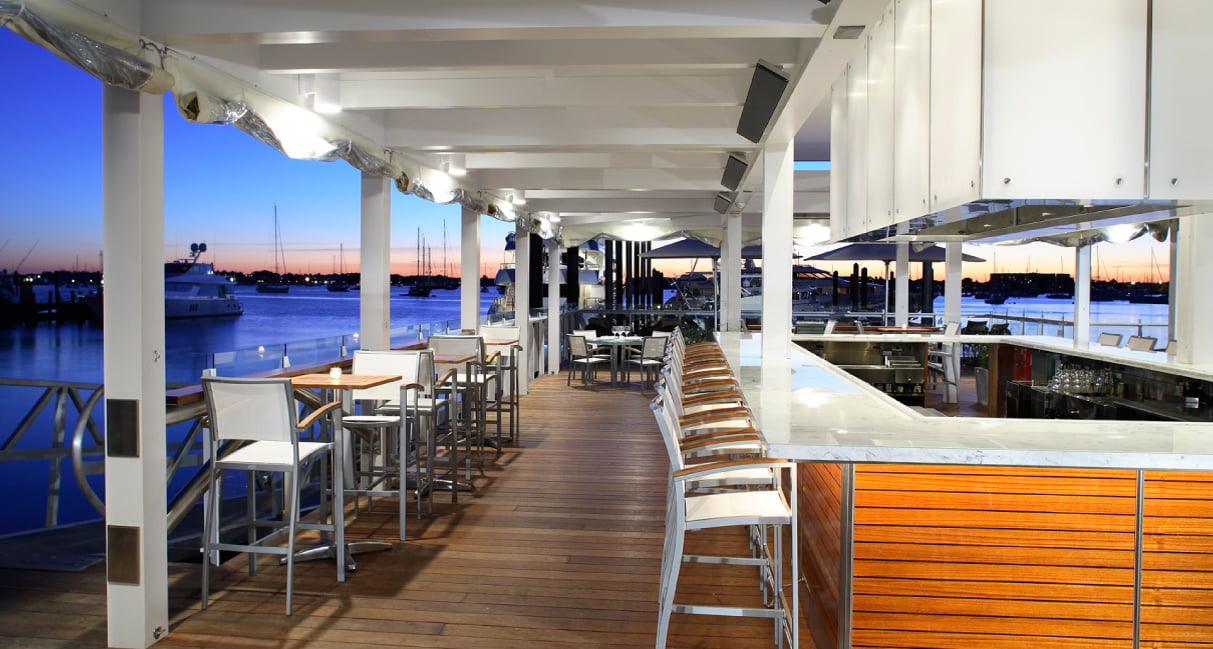 Forty 1° North, the pavilion & pavilion bar