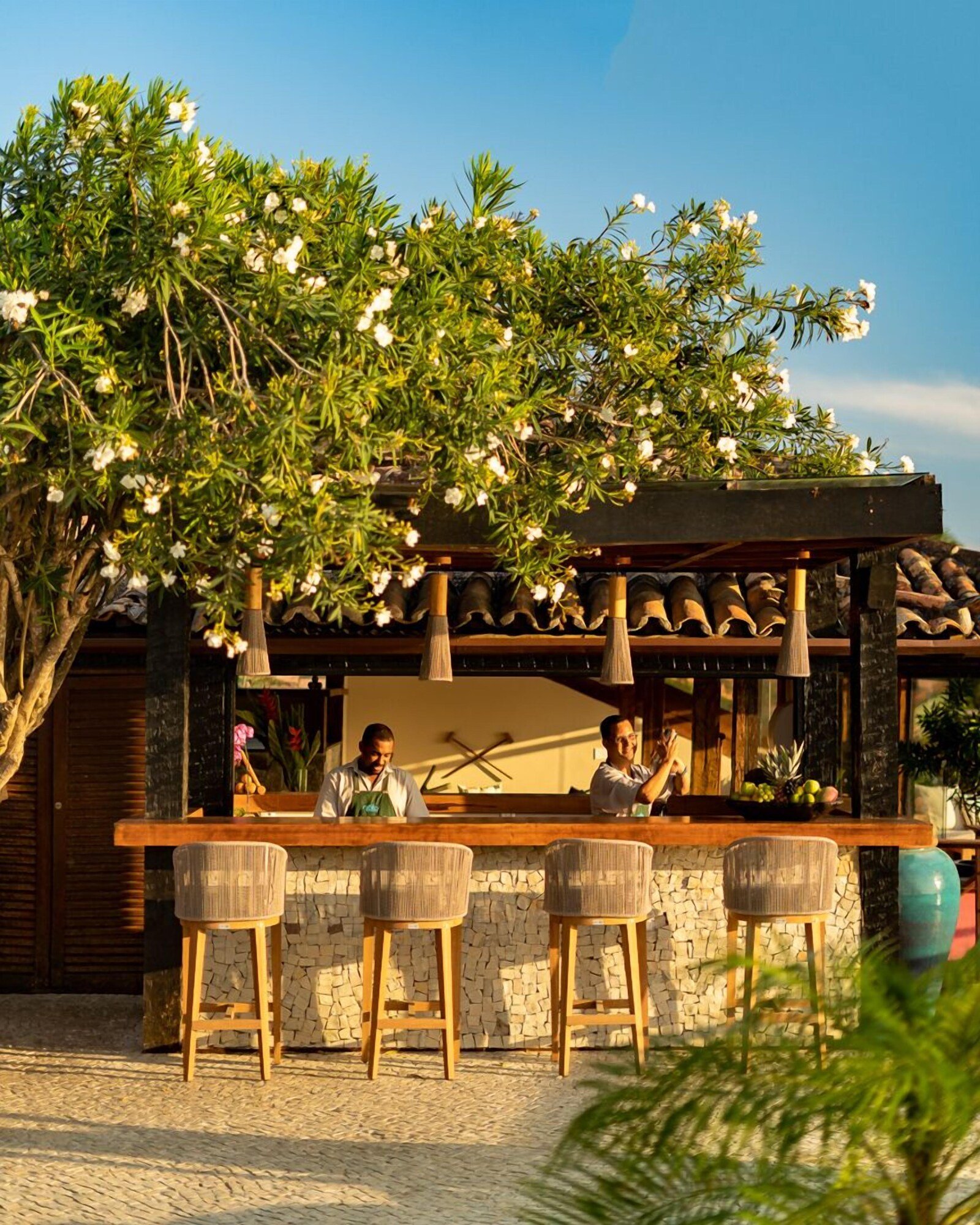 Insólito Boutique Hotel & Spa, at the table