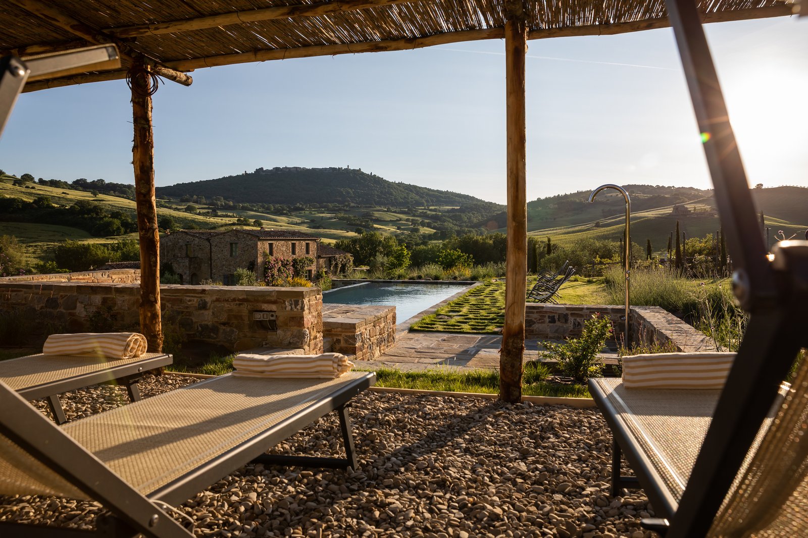 Follonico, the pool