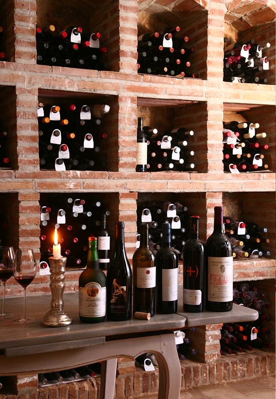 Hotel Valdepalacios y Restaurante Tierra, at the table