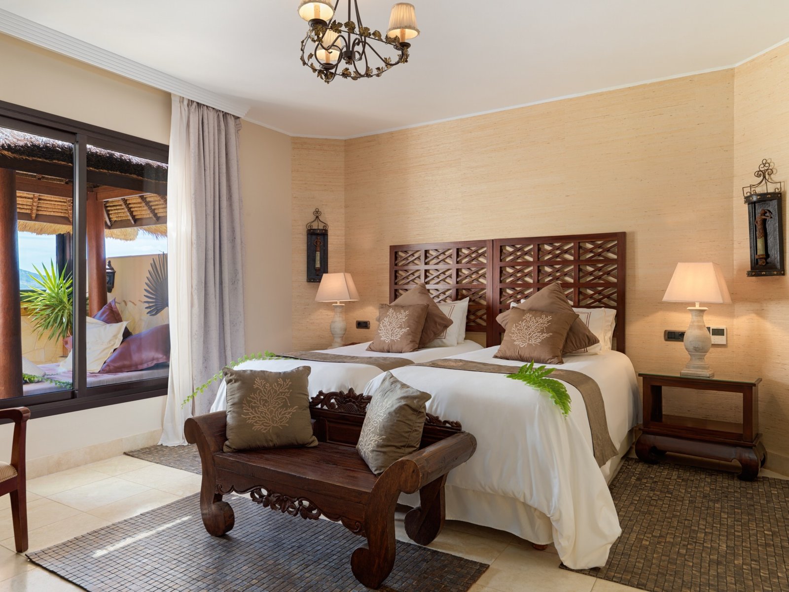 Hotel Royal Garden Villas
