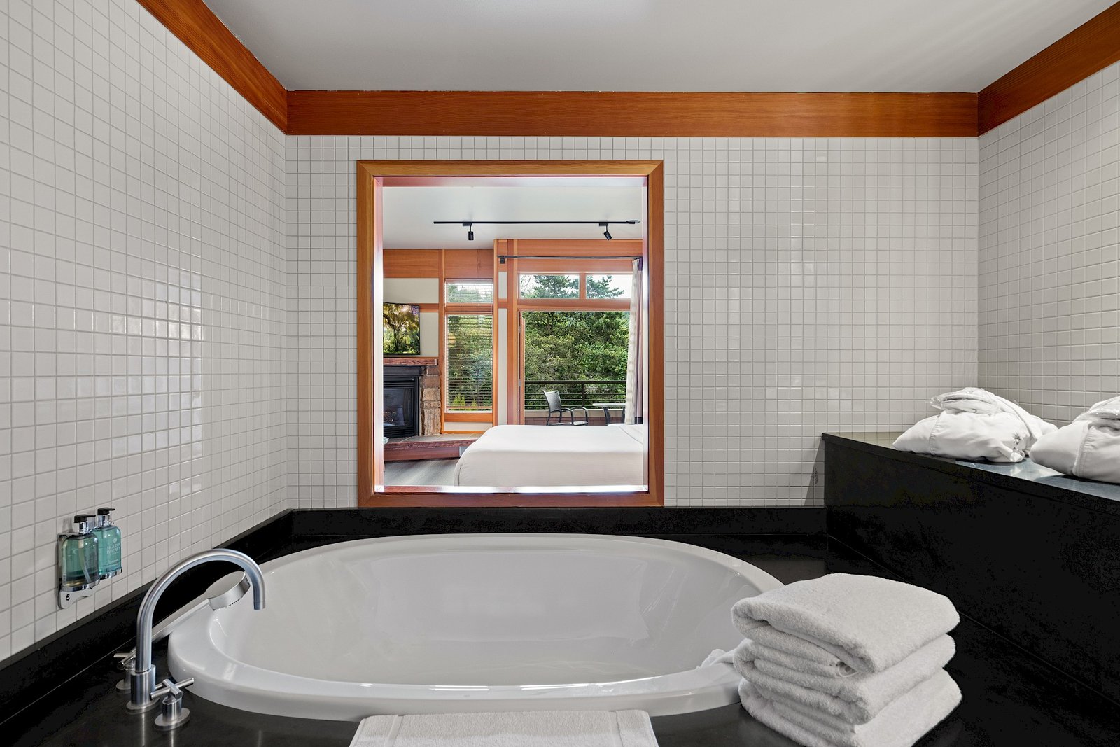 Willows Lodge, rooms