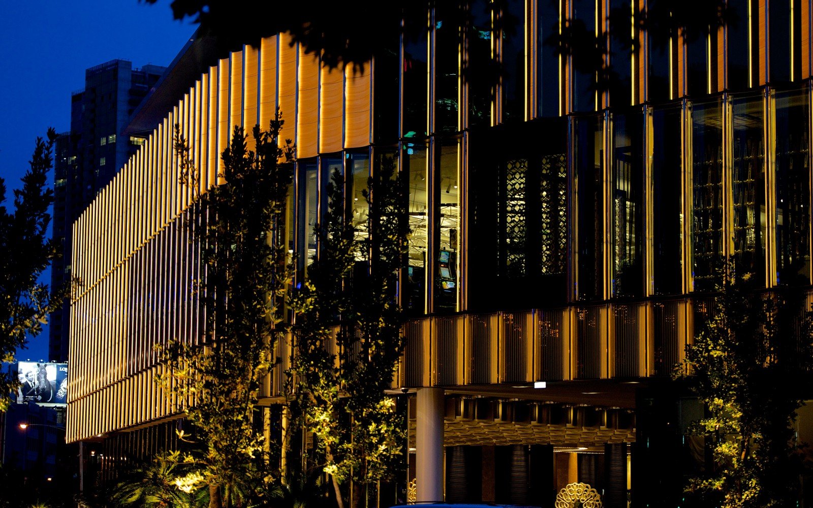 Crown Towers Melbourne — backstory