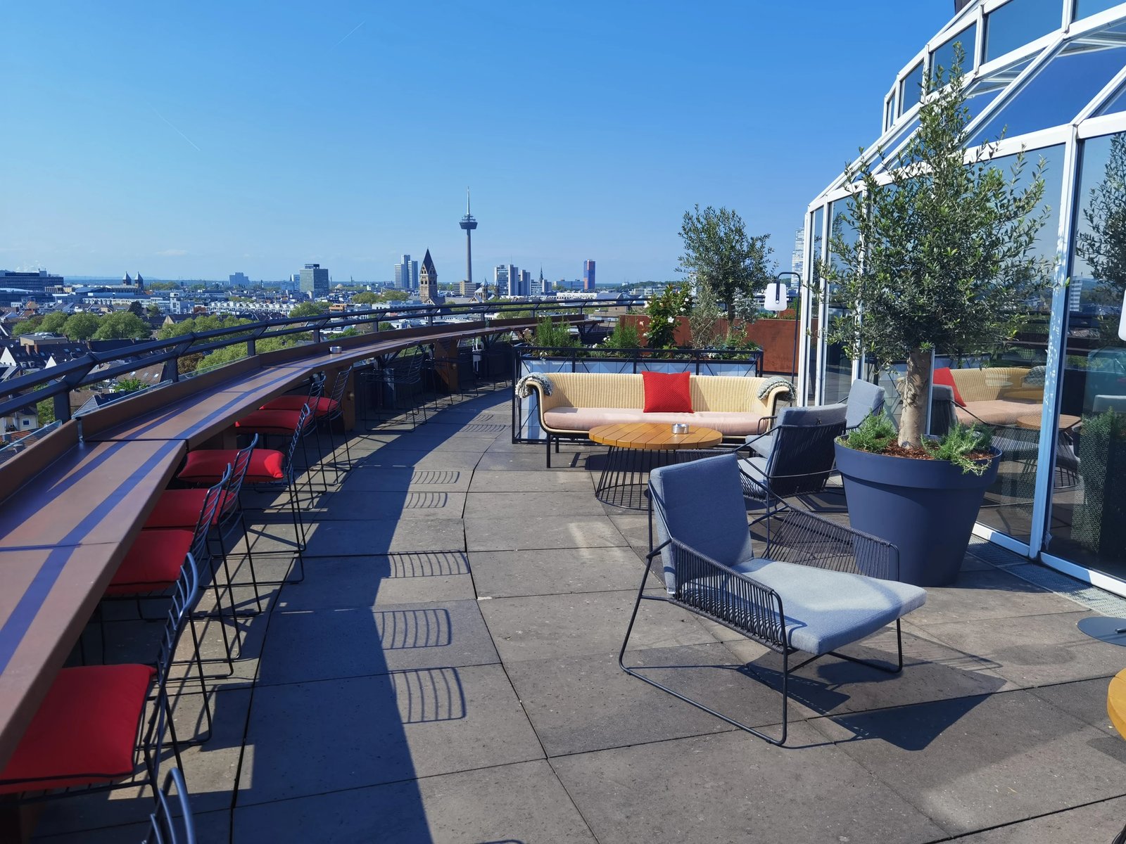 Wasserturm Hotel Cologne, Curio Collection by Hilton