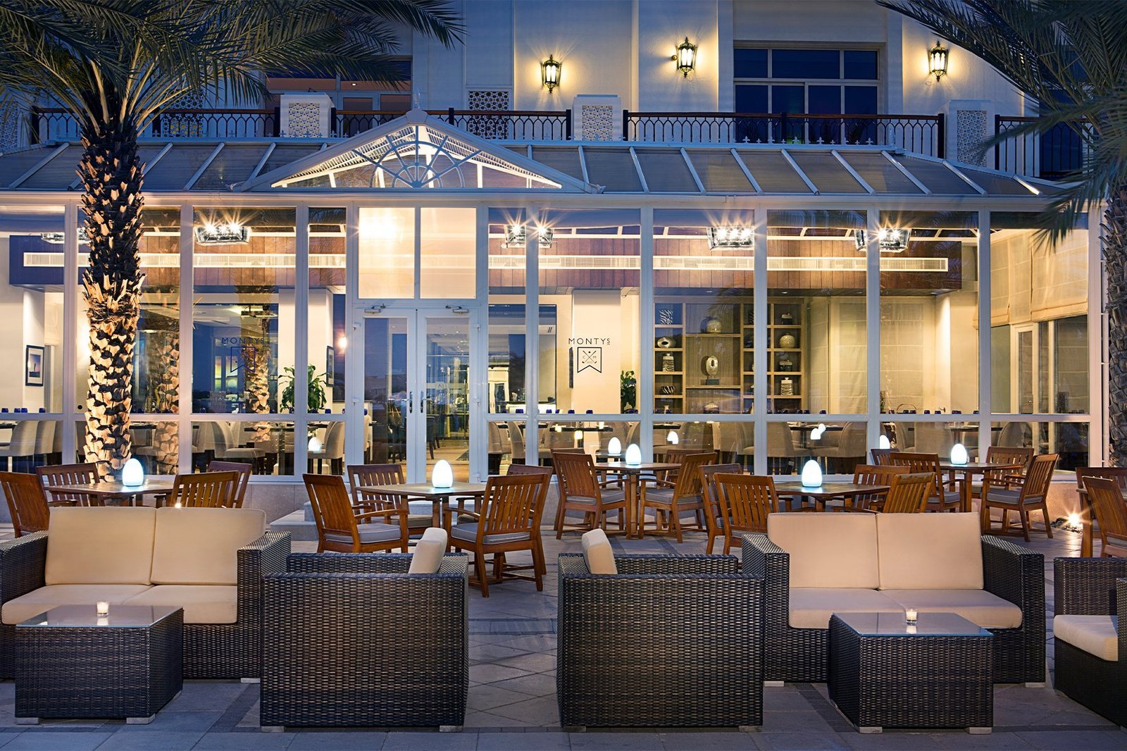 Address Montgomerie, at the table