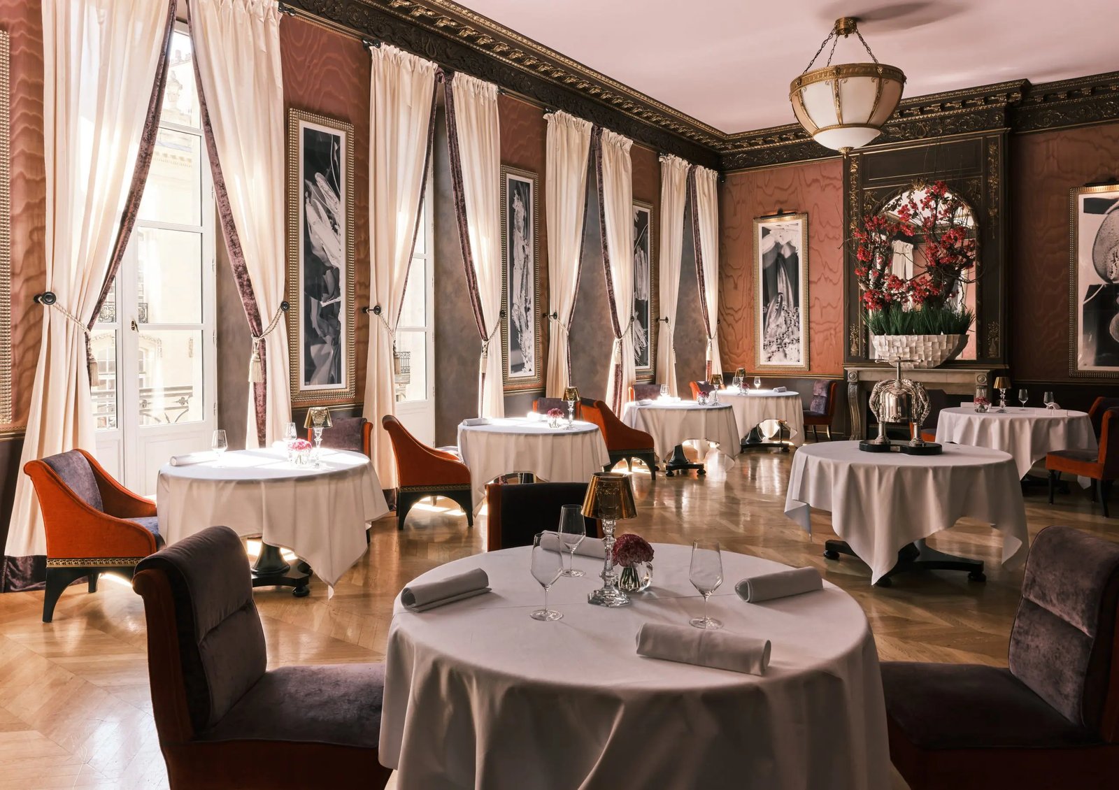InterContinental Bordeaux - Le Grand Hotel by IHG, at the table