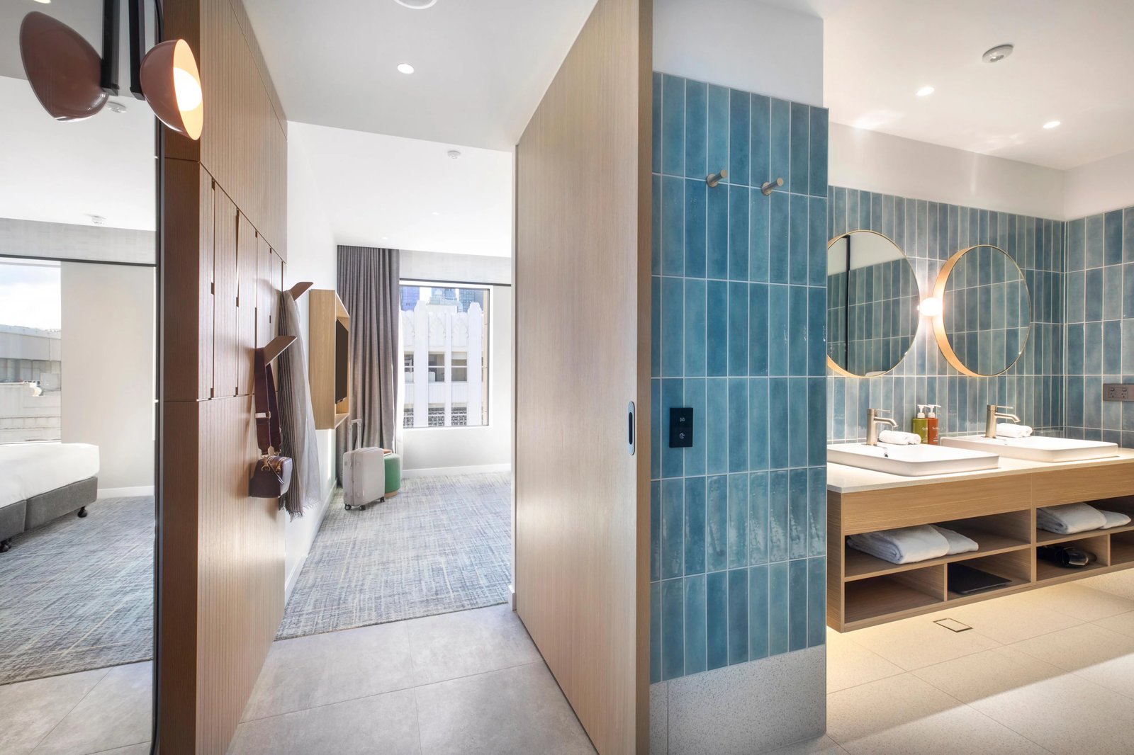 Holiday Inn Melbourne Bourke Street Mall — rooms
