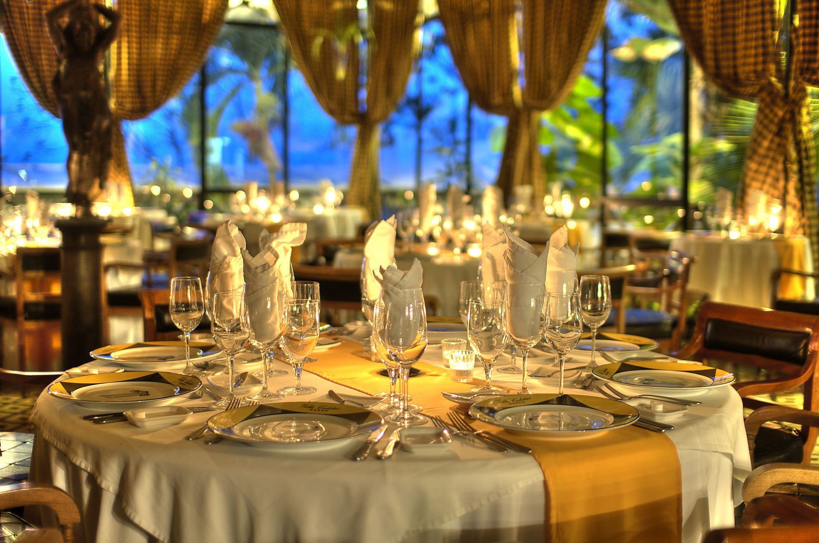 Villa Caletas Hotel, at the table
