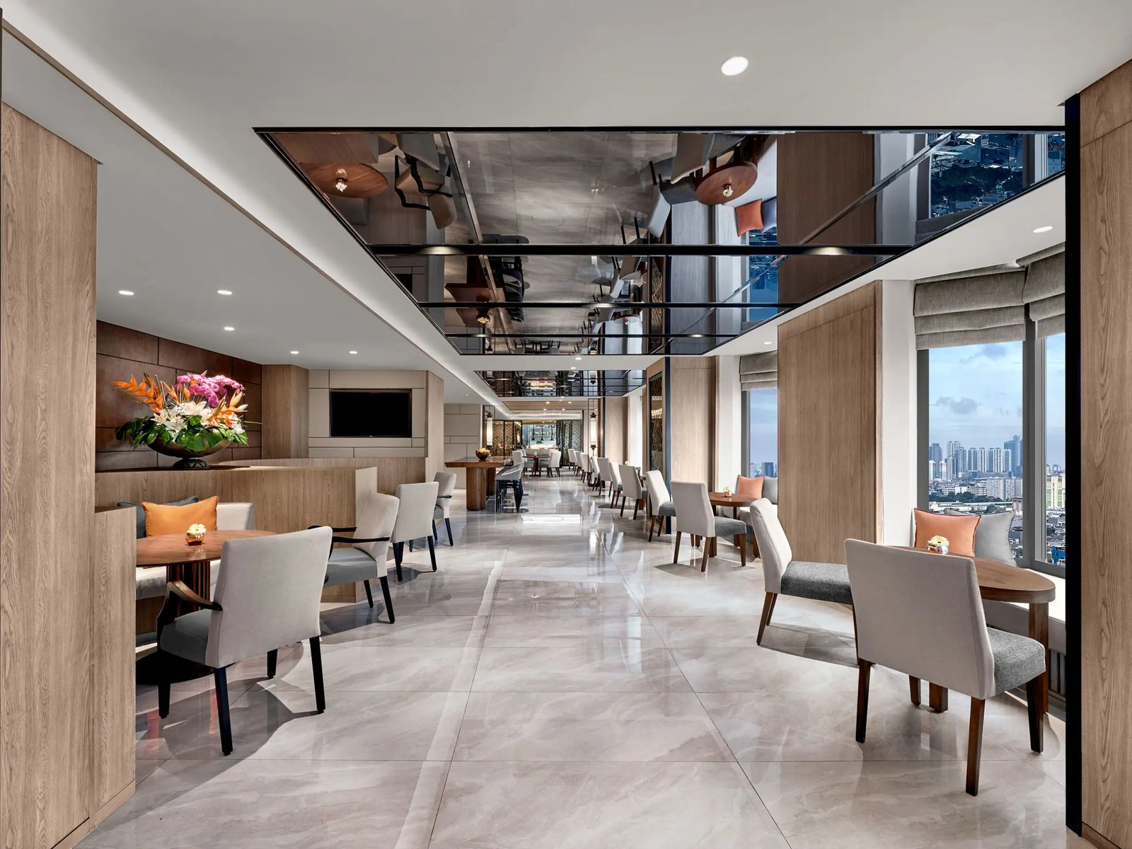 Grand Hyatt Jakarta, at the table