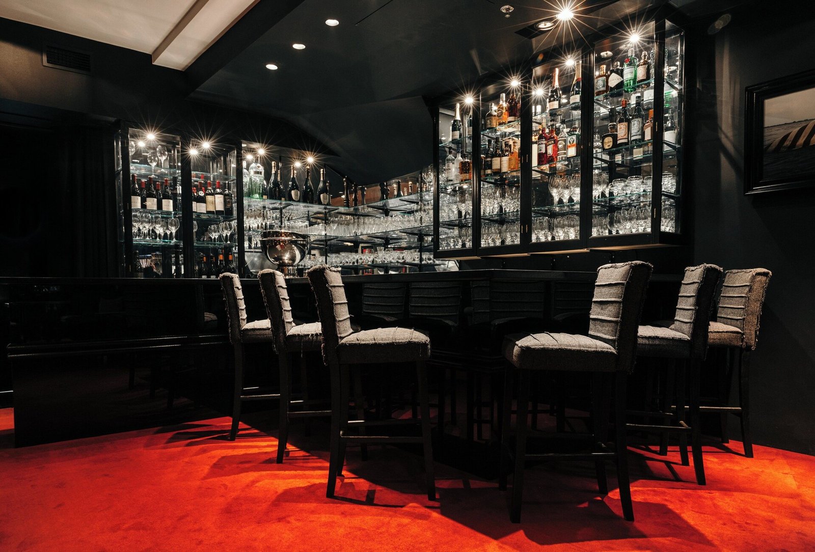 101 Hotel, at the table