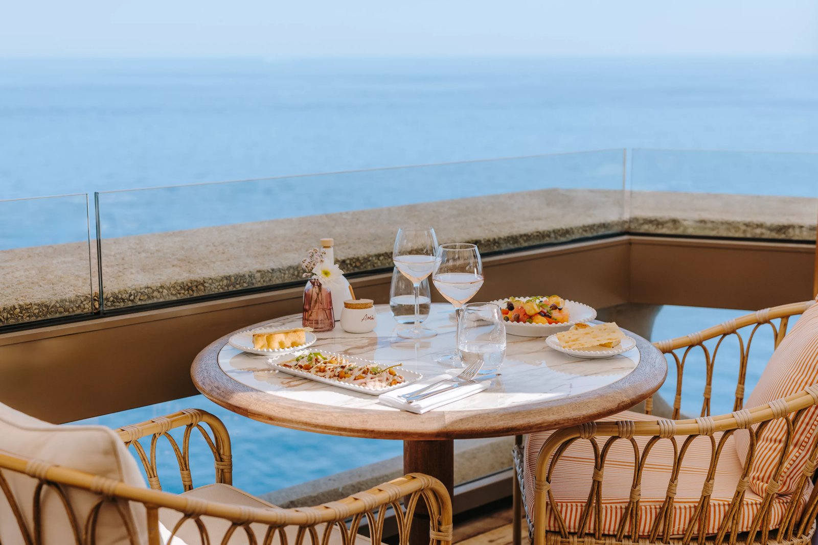 Fairmont Monte Carlo, at the table