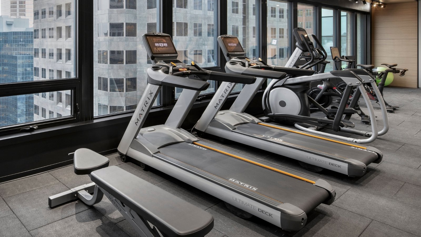 Le Germain Hotel Toronto Mercer, the gym