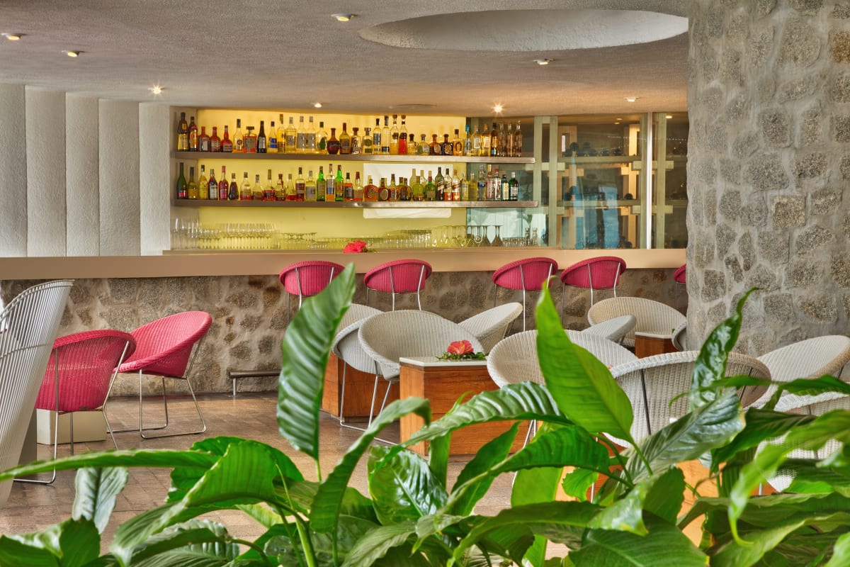 Hotel Las Brisas Acapulco, sunset bar