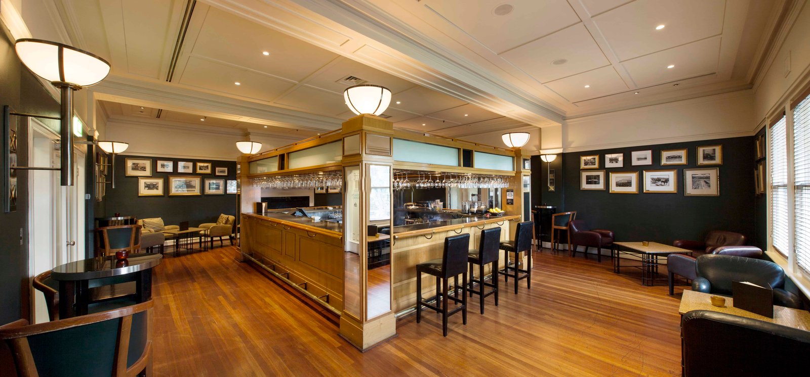 Hyatt Hotel Canberra - A Park Hyatt Hotel, at the table