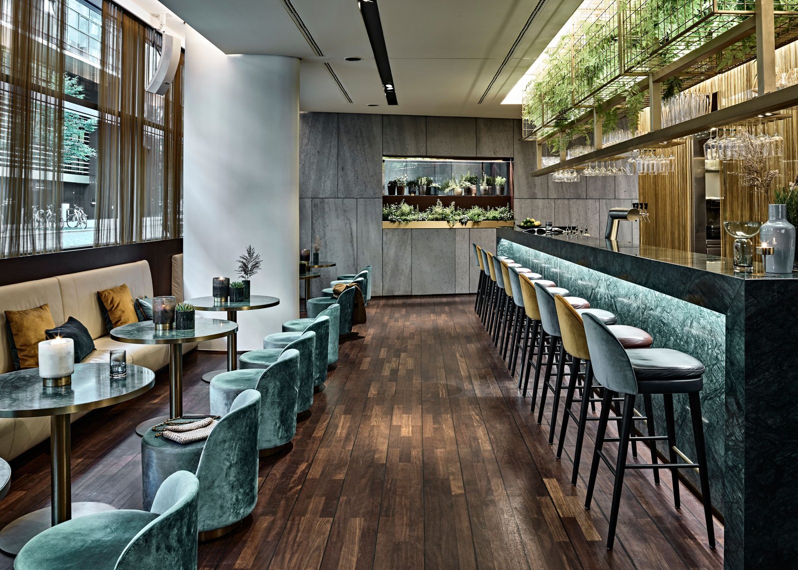 SIDE Design Hotel Hamburg, at the table