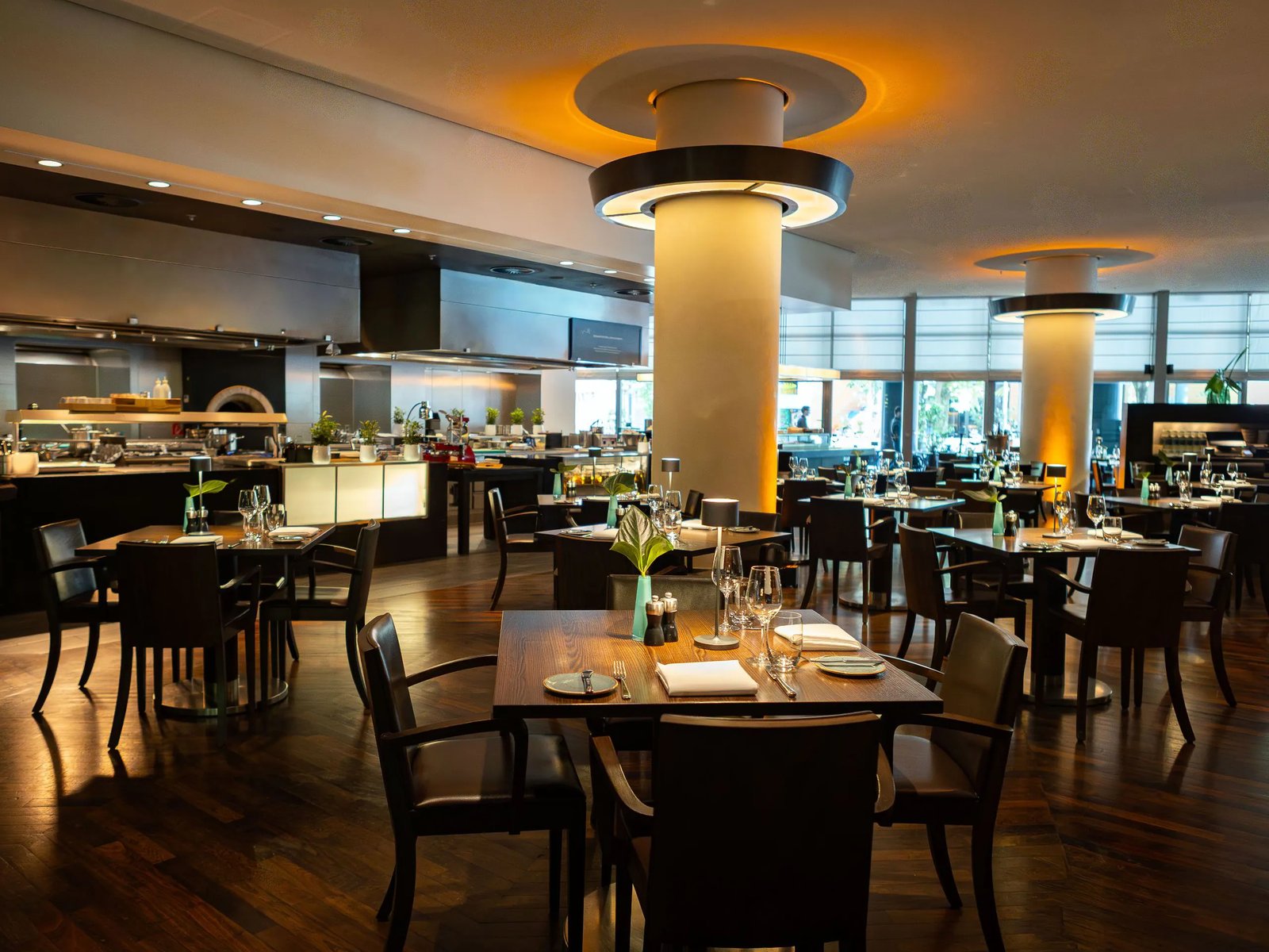 Grand Hyatt Berlin, vox restaurant