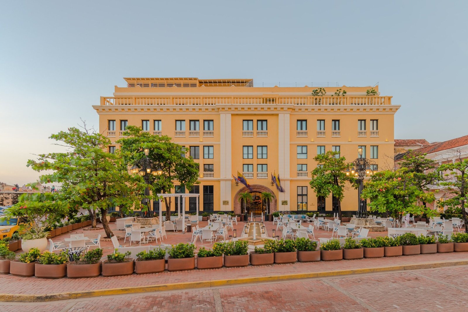 Hotel Charleston Santa Teresa, how it began