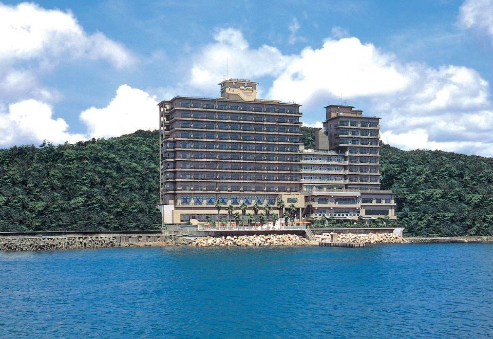 Hotel New Awaji, how it began