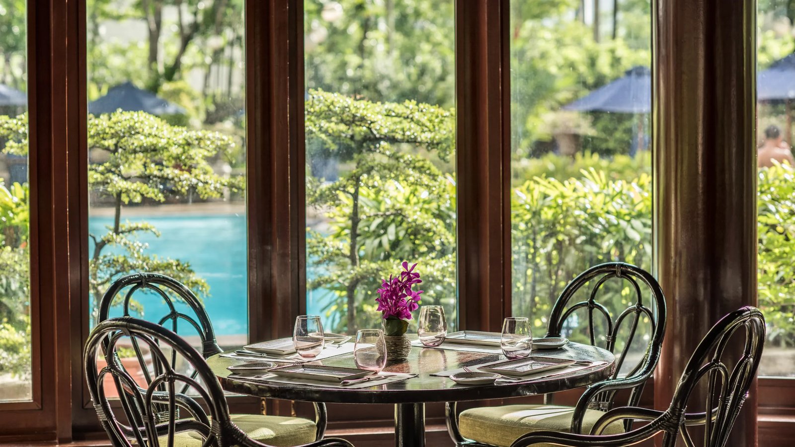 The Peninsula Manila, at the table