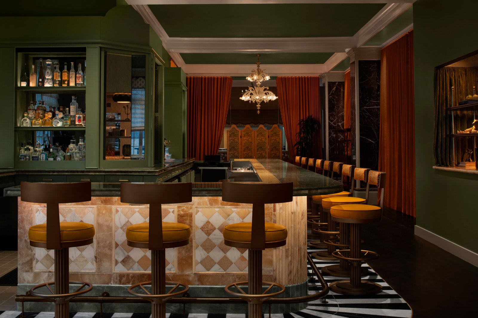 The Stoneleigh, Autograph Collection