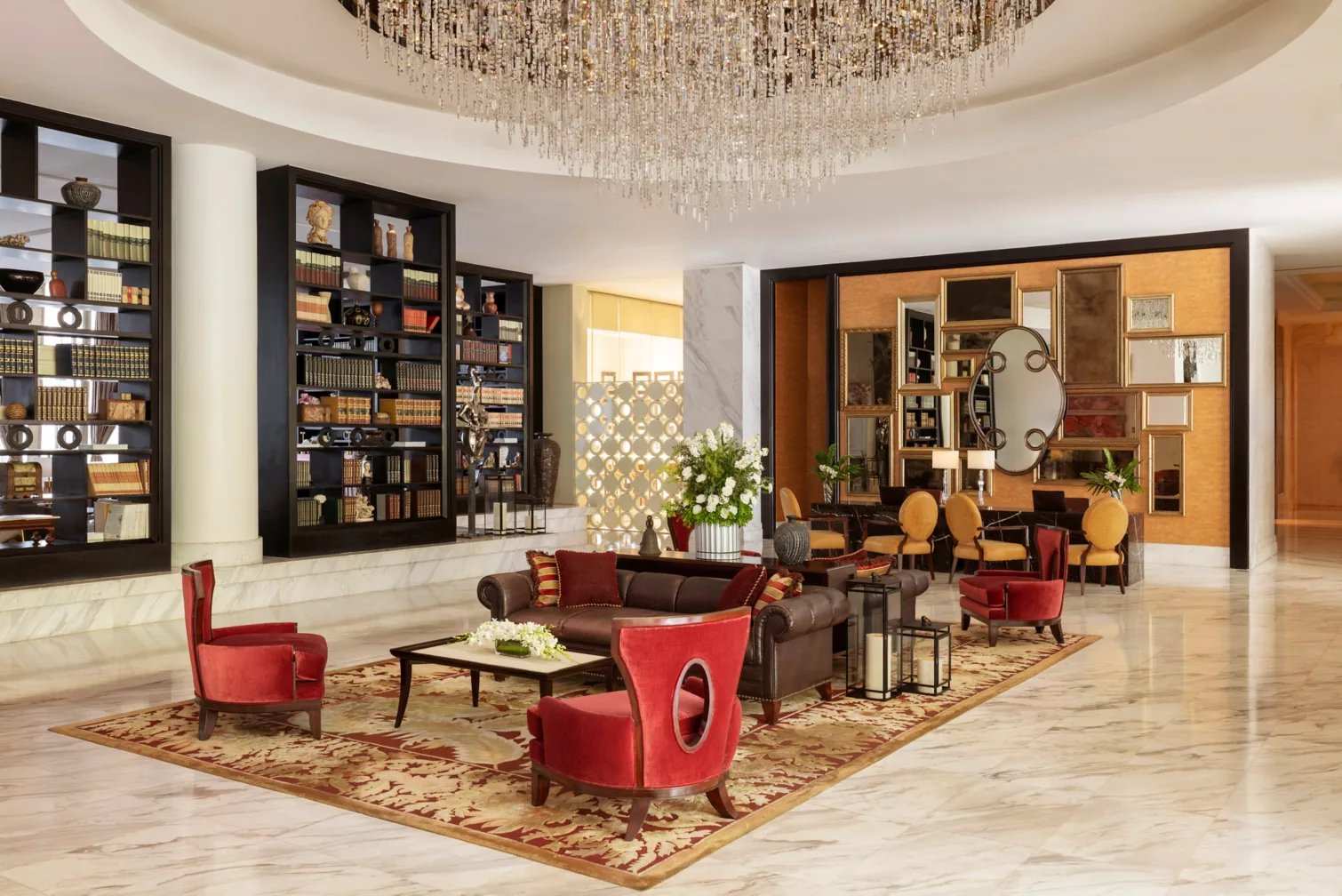 Raffles Makati — vibe