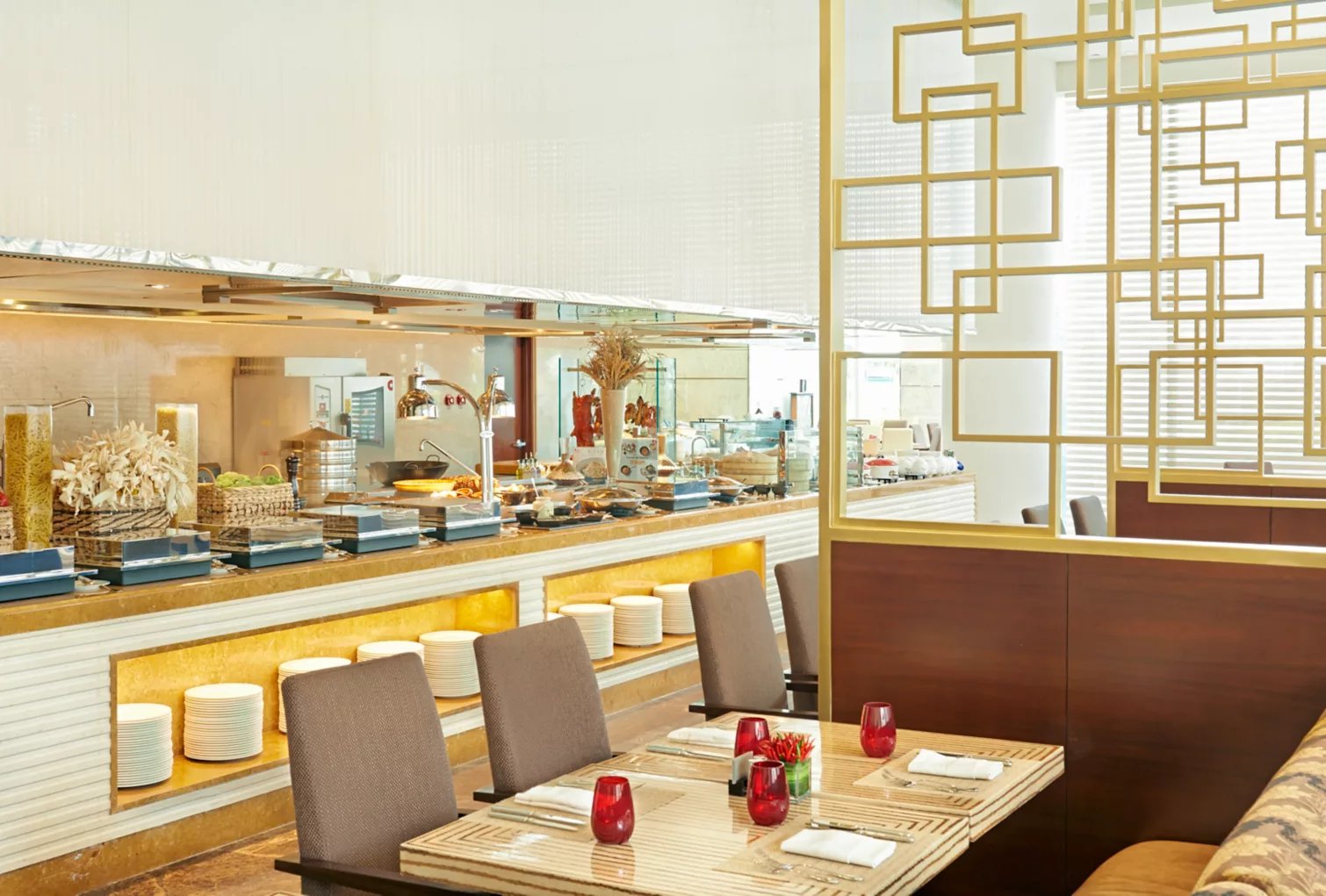 Raffles Makati — eat & drink
