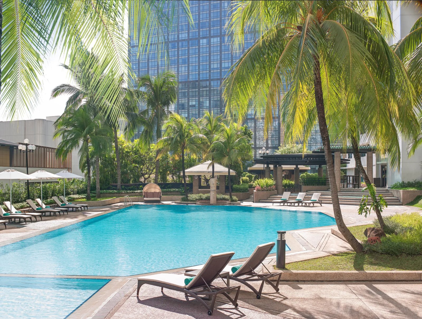 New World Makati Hotel — wellness