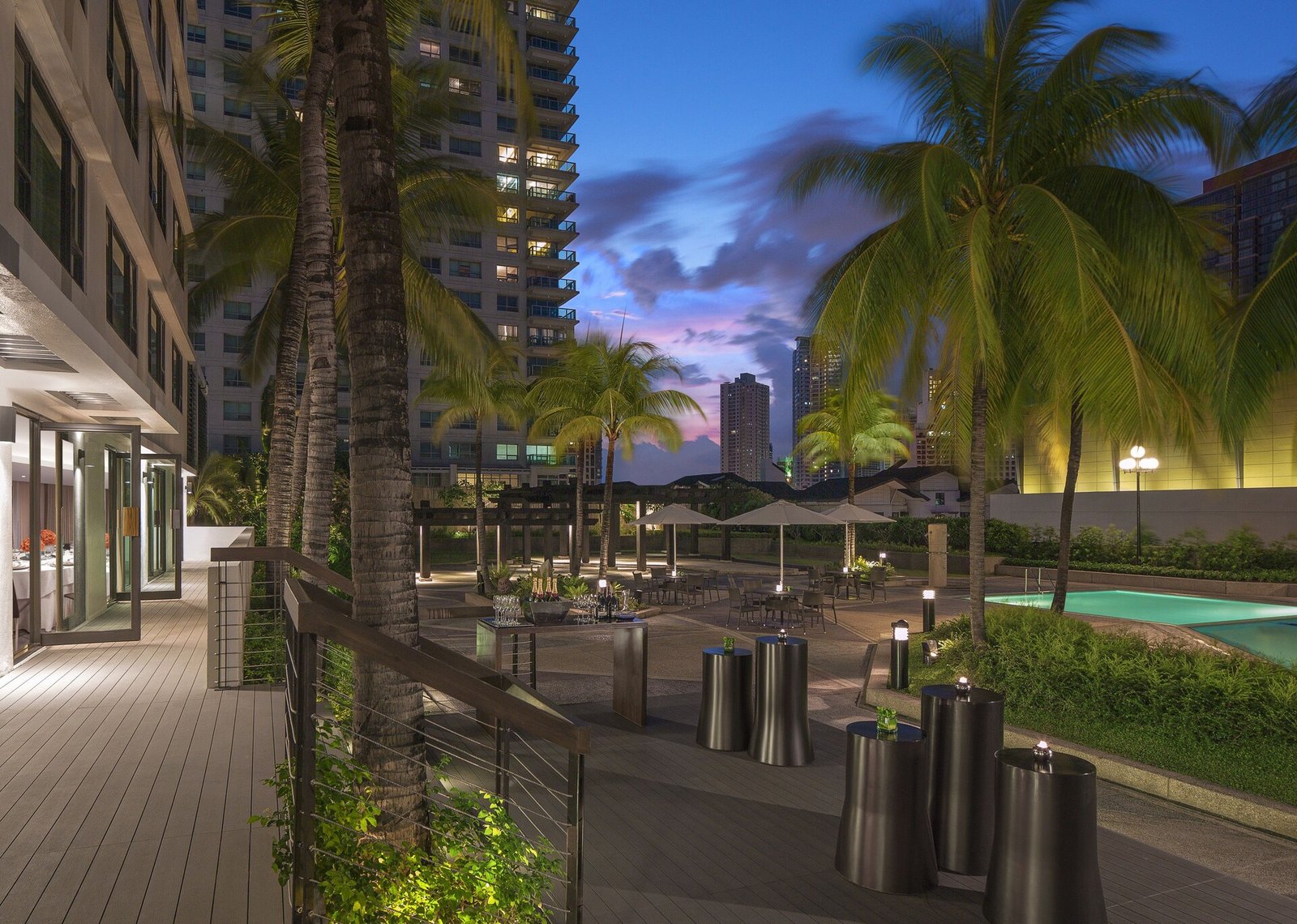 New World Makati Hotel — wellness