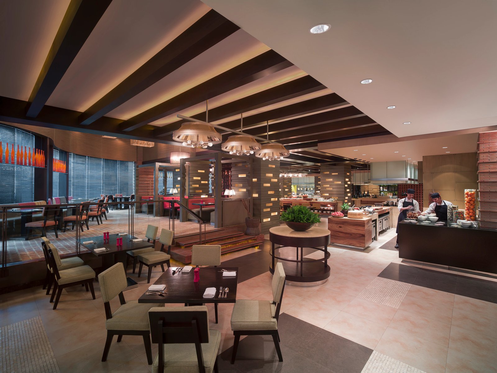 New World Makati Hotel, café 1228
