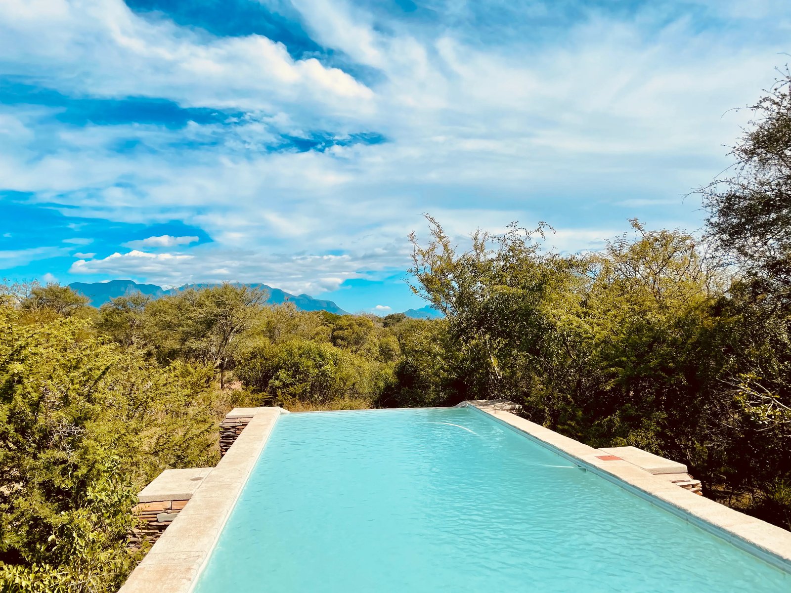 Vuyani Safari Lodge, the pool