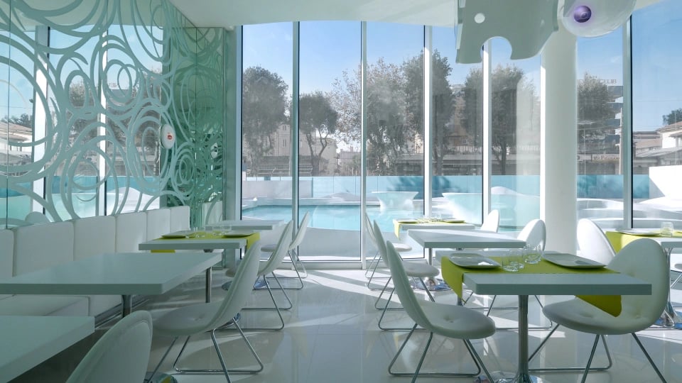 i-SUITE Hotel, i-fame restaurant