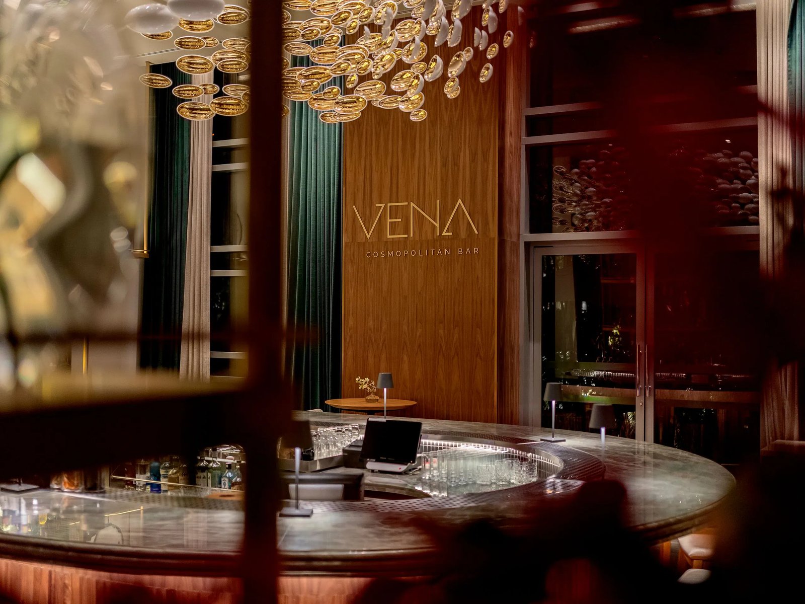 Grand Hyatt São Paulo, at the table