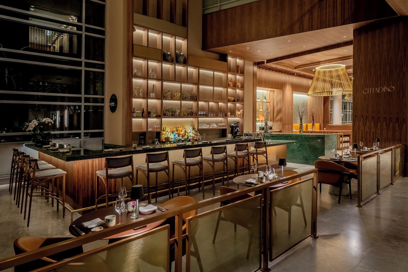 Grand Hyatt São Paulo, at the table