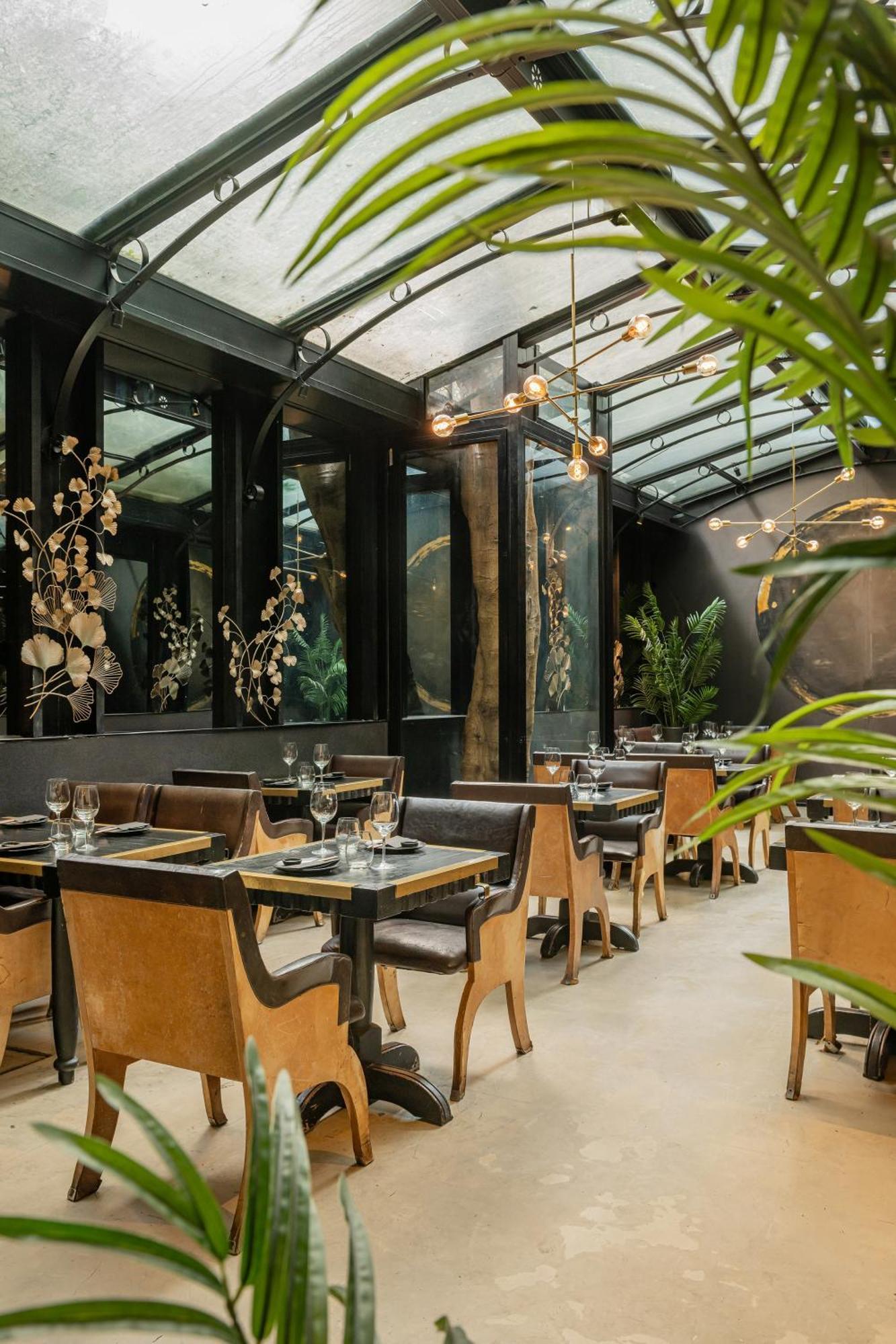 Hub Porteño, at the table