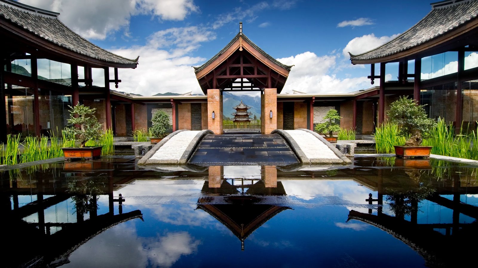 Banyan Tree Lijiang