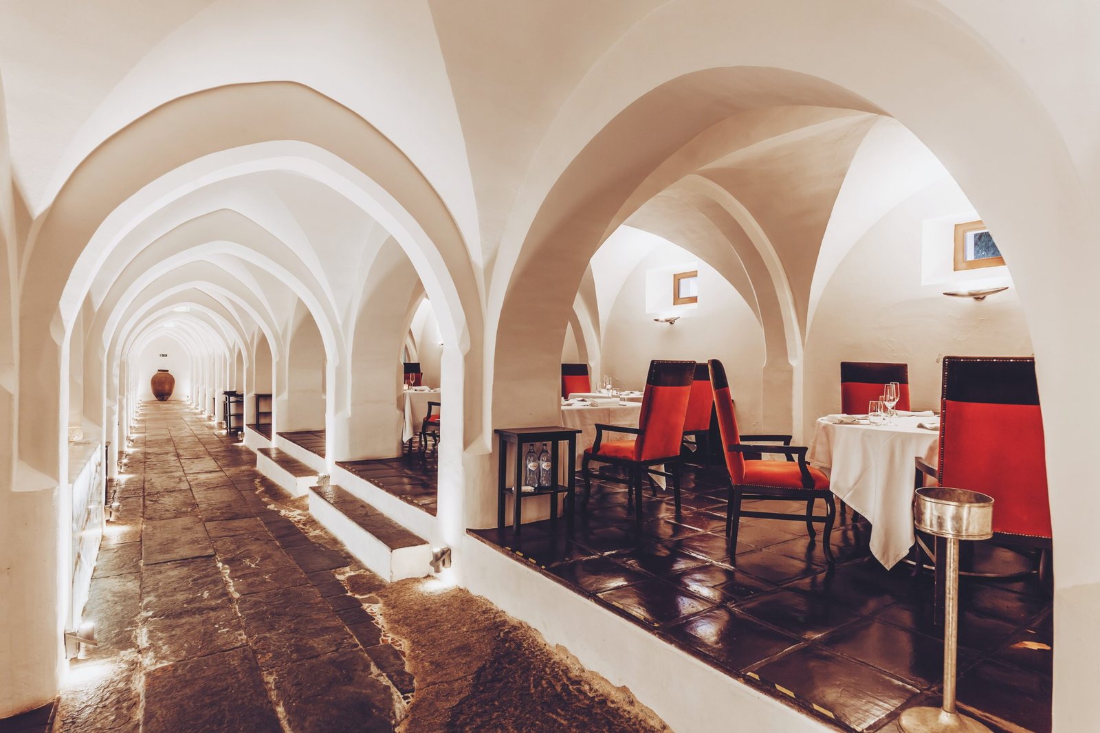 Convento do Espinheiro, Historic Hotel & Spa - Évora, divinus restaurant