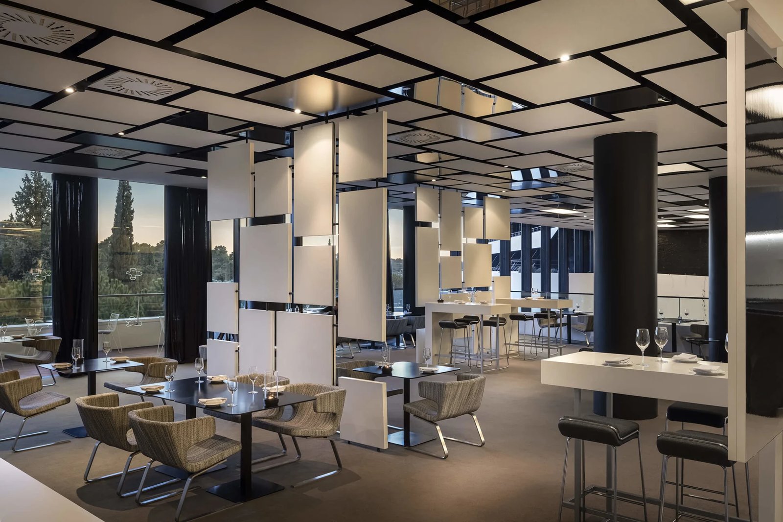 Lone Hotel by Maistra Collection, e restaurant & lounge